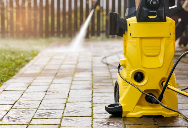 Best Factory Floor Cleaning  in Navajo, NM